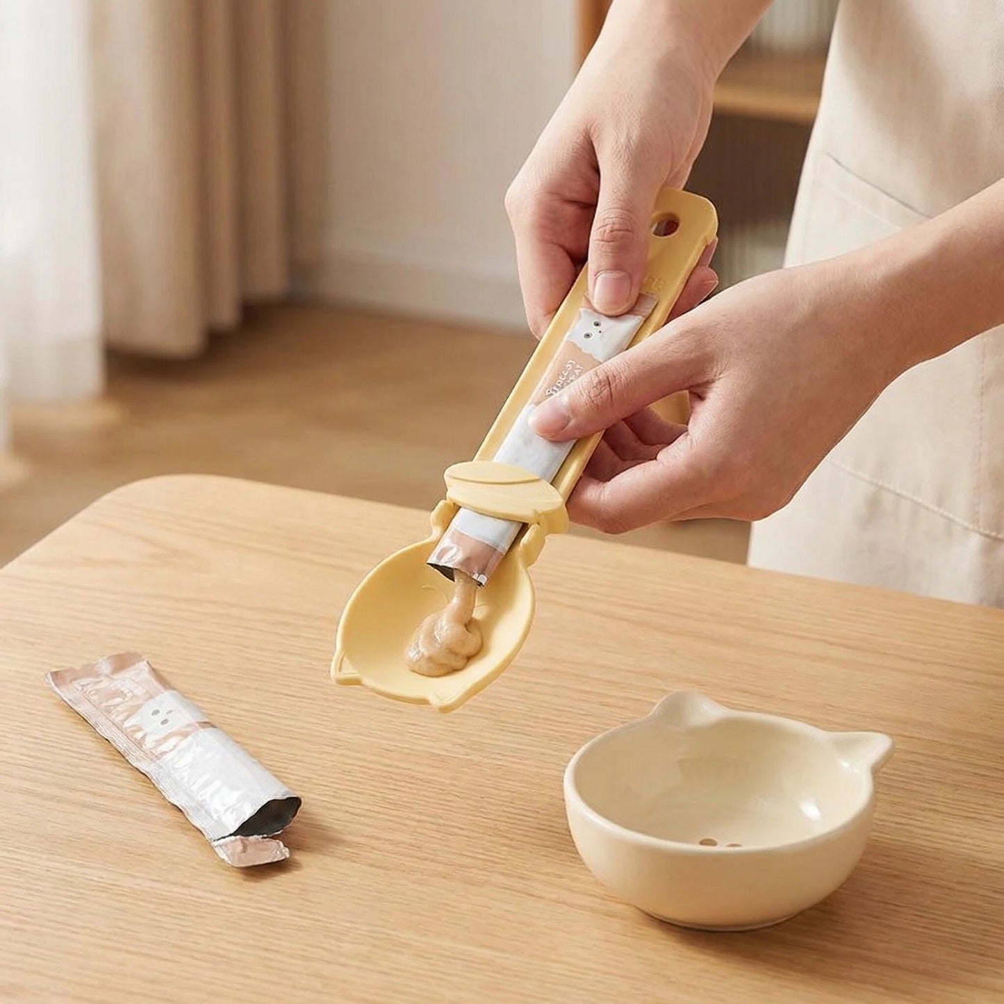 Cat Food Strip Squeezer—— Avoid waste (2 Pieces)